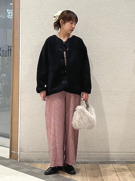 「アイテム（オールインワン・サロペット、レッド系）」を使った、鞠子さん（レディース・158cm）の秋コーディネート