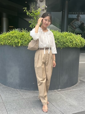 「NOLLEY’S Sophi（ノーリーズソフィ）のシアーシルクフリルネックブラウス（シャツ/ブラウス、ホワイト系）」を使った、めいめい🐑さん（レディース・158cm）の夏コーディネート