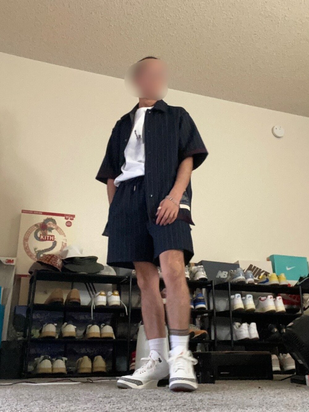 「Diorのアイテム（ファッション雑貨、シルバー系）」を使った、Kith Su Kithさん（メンズ・160cm）の夏コーディネートの1枚目の写真