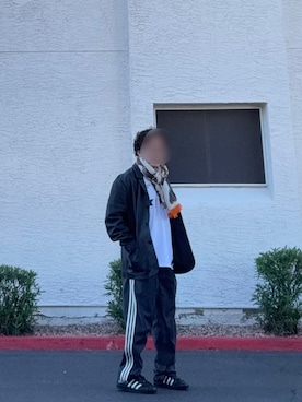 「アイテム（フォーマルスーツ/小物、ブラック系）」を使った、Kith Su Kithさん（メンズ・160cm）の冬コーディネート