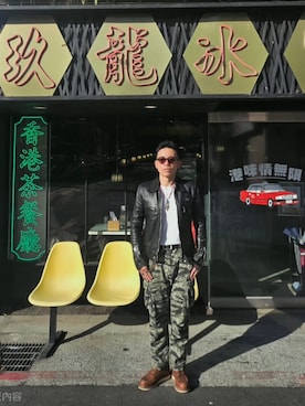 「アイテム（ライダースジャケット）」を使った、SAM LINさん（メンズ・170cm）の秋コーディネート