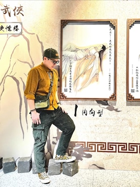 「アイテム（メガネ）」を使った、SAM LINさん（メンズ・170cm）の冬コーディネート