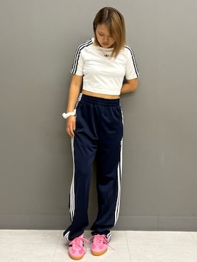 「トラックパンツ」｜「アイテム（パンツ、ブルー系）」を使った、TMさん（レディース・156cm）の夏コーディネート