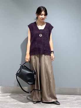 「アイテム（ベスト、レッド系）」を使った、Aoさん（レディース・161cm）の秋コーディネート