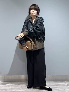 「アイテム（バレエシューズ）」を使った、Aoさん（レディース・161cm）の秋コーディネート