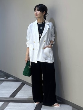 「A part by（アパートバイ）のイージーストレートパンツ（スラックス、ブラック系）」を使った、Aoさん（レディース・161cm）の春コーディネート