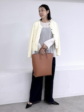 「アイテム（ノーカラージャケット）」を使った、TOMOMIさん（レディース・160cm・40代）の秋コーディネート