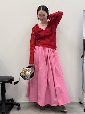 「yae（ヤエ）のLace hoodie / レースフーディー（Tシャツ/カットソー、レッド系）」を使った、shizuka_yamazaki__さん（レディース・168cm）の春コーディネート