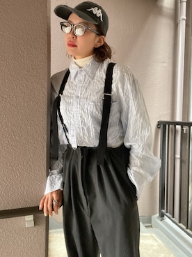 「TODAYFUL（トゥデイフル）のサスペンダーハイウエストパンツ（その他パンツ、グレー系）」を使った、02_mntさん（レディース・161cm）の春コーディネート