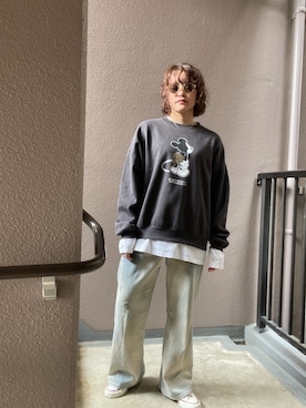 「Disney（ディズニー）のPUBLUX/パブリュクス 別注 MICKEY MOUCE GRAPHIC SWEAT/ミッキーマウスプリントスウェット(限定展開)（スウェット、グレー系）」を使った、02_mntさん（レディース・161cm）の春コーディネート