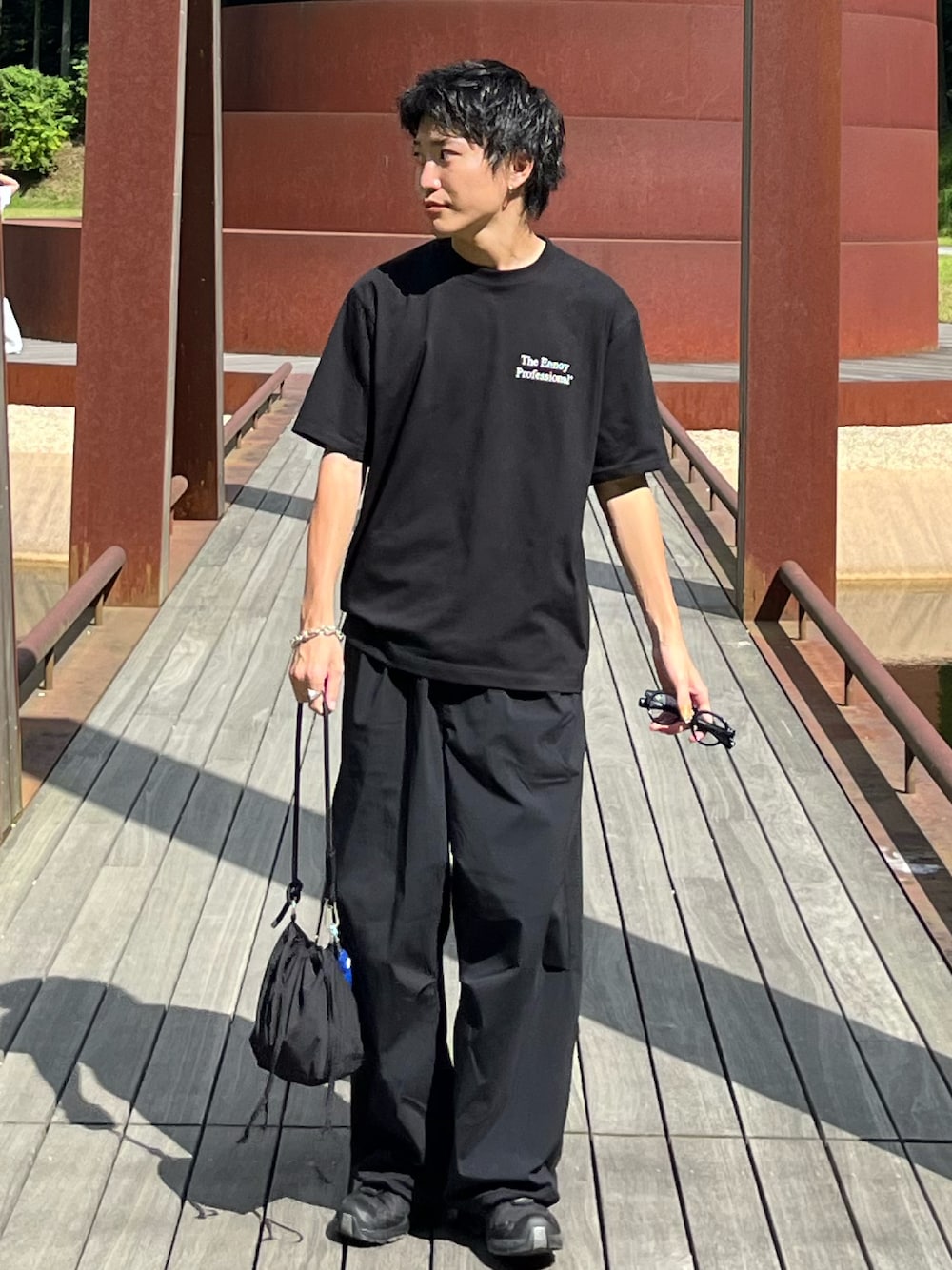 ENNOYのアイテムを使った「ナイロンパンツ」の人気ファッション