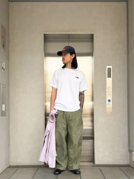 「THE NORTH FACE（ザノースフェイス）のTHE NORTH FACE S/S Bandana Square Logo Tee ショートスリーブバンダナスクエアロゴティー（メンズ）（Tシャツ/カットソー、ホワイト系）」を使った、 UNION TOKYO さん（メンズ・183cm）の夏コーディネート