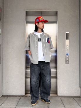 「UNION（UNION TOKYO）（ユニオン）のUNION TOKYO  ITALICS TEE  ユニオントーキョー Tシャツ（Tシャツ/カットソー、ホワイト系）」を使った、 UNION TOKYO さん（メンズ・183cm）の夏コーディネート