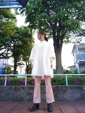 「センタープレスパンツ」｜「アイテム（ブーツ）」を使った、eriiiii5858さん（レディース・166cm）の春コーディネート