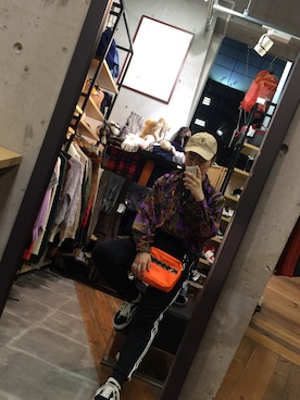 「SPINNS（スピンズ）のアイテム（ショルダーバッグ）」を使った、むらおかれいかさん（レディース・162cm）の秋コーディネート