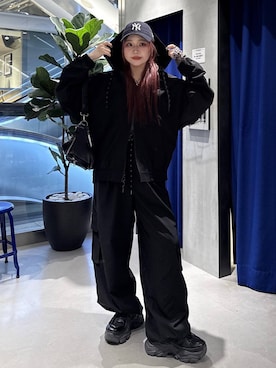 「PBLIM（ページボーイリム）の《UNISEX/AIR QUICK DRY/通気性/吸水速乾/UVカット》エアクイックドライパーカー（パーカー、ブラック系）」を使った、Suzuka さん（レディース・158cm）の夏コーディネート
