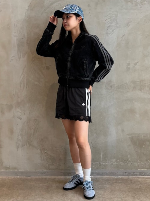 ZOZO限定 adidas originalsレース トリム  ショートパンツ ZOZO限定】レーストリム スリーストライプス ショートパンツ