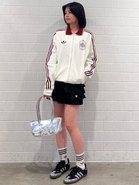 「adidas（アディダス）のレース フリル ミニスカート / アディダスオリジナルス adidas Originals（スカート、ブラック系）」を使った、MNさん（レディース・161cm）の春コーディネート