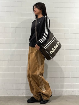 「adidas（アディダス）のOG エアライナー」を使った、MNさん（レディース・161cm）の秋コーディネート