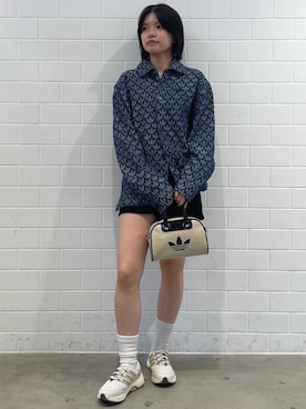 「adidas（アディダス）のアディカラー ミニボウリングバッグ/ アディダスオリジナルス adidas Originals（ショルダーバッグ、ベージュ系）」を使った、MNさん（レディース・161cm）の春コーディネート