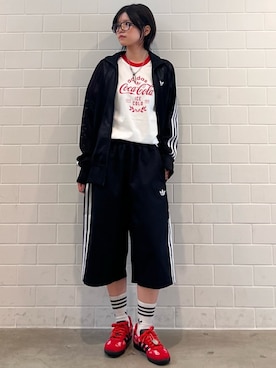 「adidas（アディダス）のアディカラー SST コットンツイル ショーツ（パンツ、ブラック系）」を使った、MNさん（レディース・161cm）の夏コーディネート