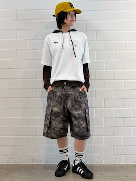 「adidas（アディダス）のスケートボーディング x マーク・ゴンザレス スケートスポットTシャツ（トップス、ホワイト系）」を使った、MNさん（レディース・161cm）の夏コーディネート