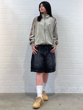 「アイテム（ジャージ）」を使った、MNさん（レディース・161cm）の秋コーディネート