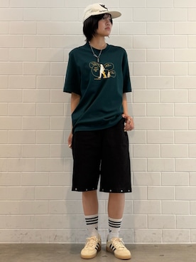 「adidas（アディダス）のスケートボーディング×マーク・ゴンザレス クラスティTシャツ（トップス、グリーン系）」を使った、MNさん（レディース・161cm）の夏コーディネート