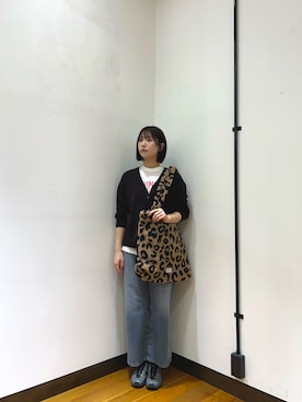 「URBAN RESEARCH（アーバンリサーチ）の『別注』GOOD ROCK SPEED×URBAN RESEARCH　CAT T-SHIRTS（Tシャツ/カットソー、ホワイト系）」を使った、-SAKI-さん（レディース・168cm）の秋コーディネート