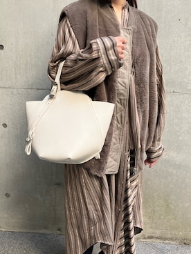 「TOFF&LOADSTONE（トフアンドロードストーン）のアイテム（ハンドバッグ）」を使った、ayakaさん（レディース・156cm）の冬コーディネート