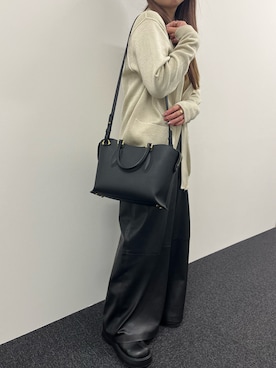 「TOFF&LOADSTONE（トフアンドロードストーン）のアイテム（ハンドバッグ）」を使った、ayakaさん（レディース・156cm）の冬コーディネート
