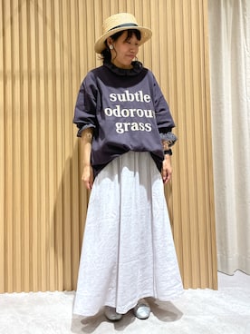 「Samansa Mos2（サマンサ モスモス）のロゴ刺繍Tシャツ（Tシャツ/カットソー）」を使った、あさいまりこさん（レディース・151cm）の春コーディネート