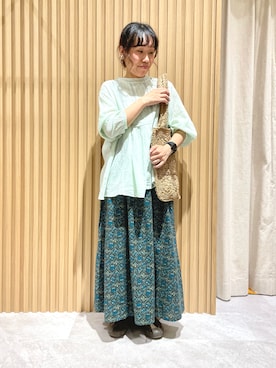 「Samansa Mos2（サマンサ モスモス）のレトロ壁紙風柄スカート（スカート）」を使った、あさいまりこさん（レディース・151cm）の春コーディネート