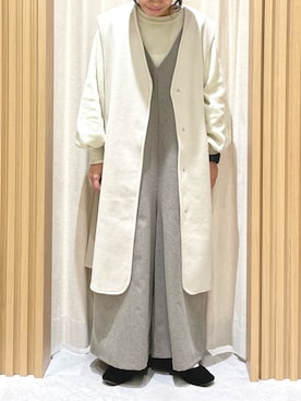 「ロングベスト」｜「アイテム（サロペット/オーバーオール）」を使った、あさいまりこさん（レディース・151cm）の冬コーディネート