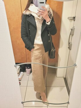 「H&M（エイチ・アンド・エム）のH&M - リブセーター - ホワイト（ニット/セーター、ホワイト系）」を使った、Mさん（レディース・168cm）の冬コーディネート