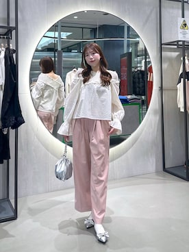 「JEANASIS（ジーナシス）のアイテム（スラックス）」を使った、たまほさん（レディース・165cm）の冬コーディネート
