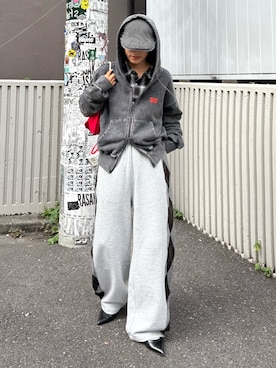 「アイテム（パーカー）」を使った、kkyn78さん（レディース・159cm）の秋コーディネート