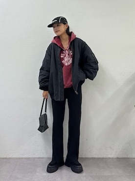 「アイテム（MA-1）」を使った、kkyn78さん（レディース・160cm）の秋コーディネート