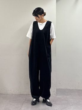 「アイテム（つなぎ/オールインワン）」を使った、kkyn78さん（レディース・159cm）の秋コーディネート