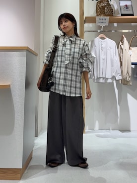 「CIAOPANIC TYPY（チャオパニックティピー）の【低身長・高身長対応/サイズ展開あり】【新色追加】柔らかワイドイージーパンツ/デニム/スラックス（デニムパンツ、グレー系）」を使った、たけさきさん（レディース・160cm）の春コーディネート