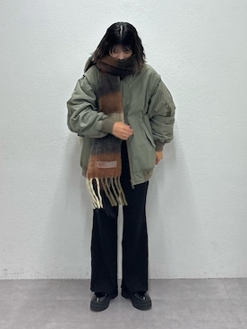 「アイテム（MA-1）」を使った、たけさきさん（レディース・160cm）の秋コーディネート