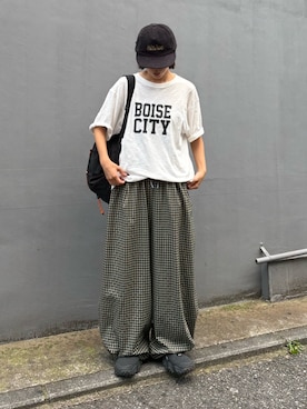 「CIAOPANIC TYPY（チャオパニックティピー）の【UNISEX】ピグメント加工スラブカレッジロゴTEE（Tシャツ/カットソー、ホワイト系）」を使った、たけさきさん（レディース・160cm）の夏コーディネート