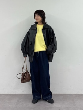 フェイクレザー2WAYスタンドブルゾンを使った人気ファッション