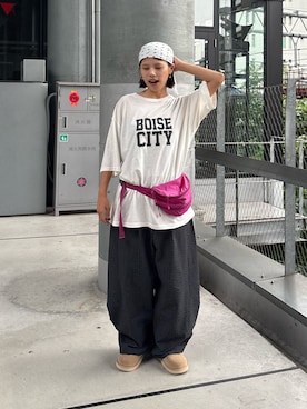 「CIAOPANIC TYPY（チャオパニックティピー）の【UNISEX】ピグメント加工スラブカレッジロゴTEE（Tシャツ/カットソー、ホワイト系）」を使った、たけさきさん（レディース・160cm）の夏コーディネート