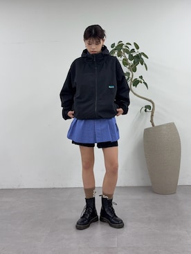 「Franklin Climbing（フランクリンクライミング）の【Franklin Climbing】ユニセックスマウンテンジップパーカー（マウンテンパーカー、ブラック系）」を使った、たけさきさん（レディース・160cm）の春コーディネート