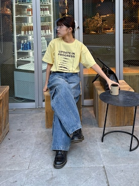 「CIAOPANIC TYPY（チャオパニックティピー）の【UNISEX】【WEB限定】宇宙人プリントTシャツ（Tシャツ/カットソー、イエロー系）」を使った、たけさきさん（レディース・160cm）の春コーディネート