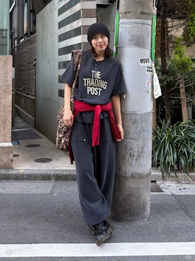 「CIAOPANIC TYPY（チャオパニックティピー）の【UNISEX】ピグメント加工ラグランワッフルヘンリーTEE（Tシャツ/カットソー、ブラック系）」を使った、たけさきさん（レディース・160cm）の春コーディネート