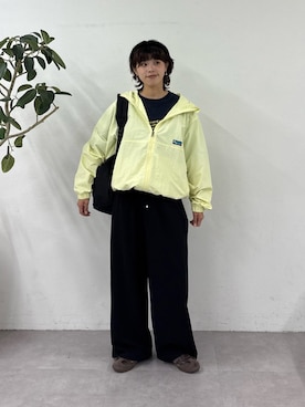 「Franklin Climbing（フランクリンクライミング）の≪26SS展示会アイテム≫【Franklin Climbing】撥水/男女兼用/ナイロンマウンテンジップパーカー（マウンテンパーカー、イエロー系）」を使った、たけさきさん（レディース・160cm）の春コーディネート