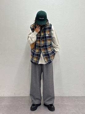 「CIAOPANIC TYPY（チャオパニックティピー）のサイドスリットカレッジスウェット（スウェット）」を使った、たけさきさん（レディース・160cm・20代）の秋コーディネート