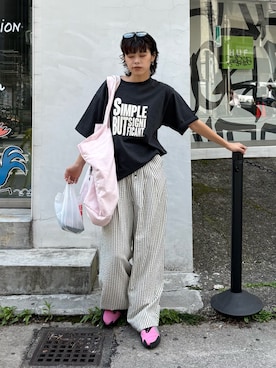 「CIAOPANIC TYPY（チャオパニックティピー）の【UNISEX】【プラスサイズあり】スラブ天竺ピグメントロゴTEE（Tシャツ/カットソー、ブラック系）」を使った、たけさきさん（レディース・160cm）の春コーディネート